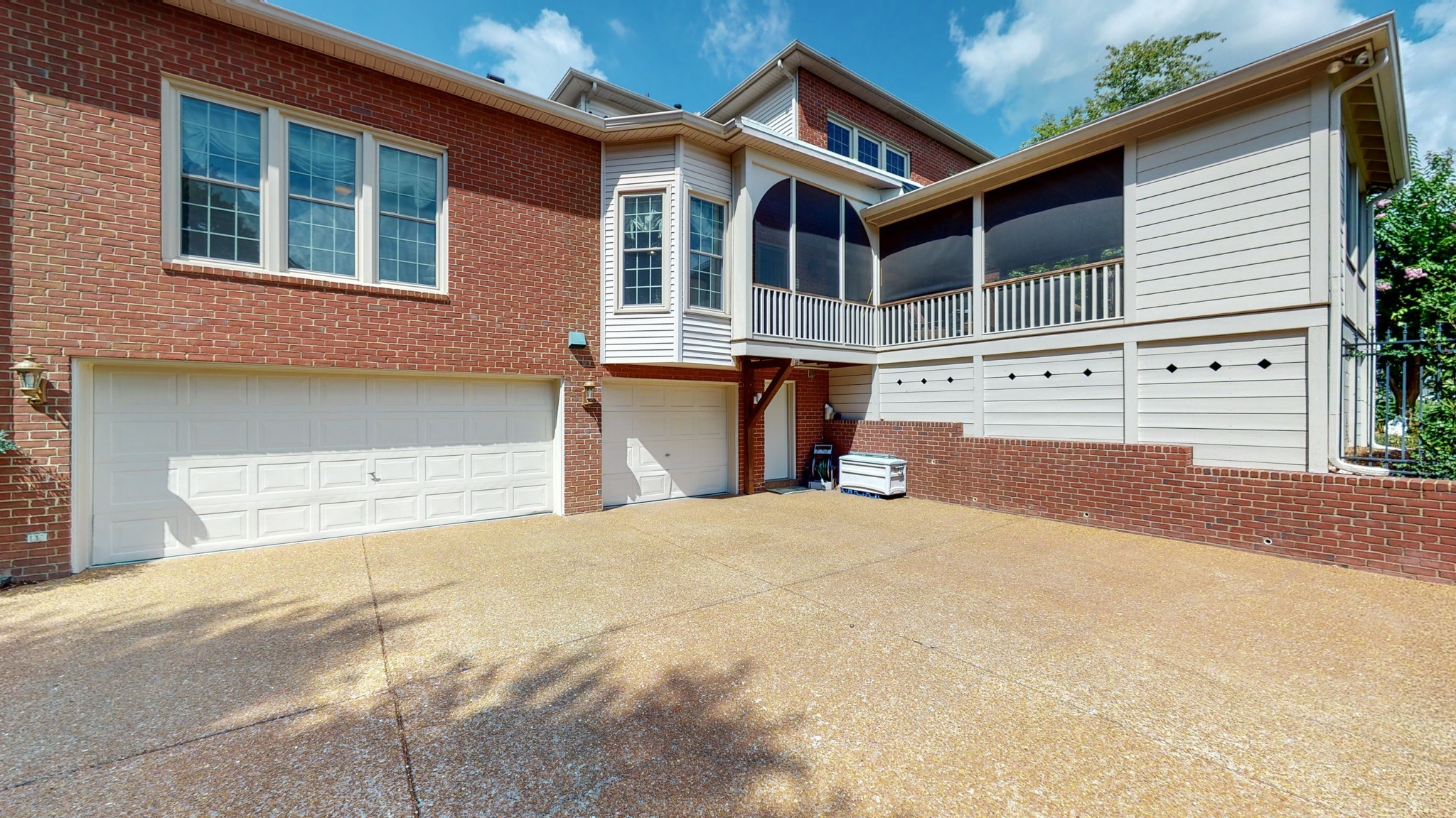 902 Briarwood Crst