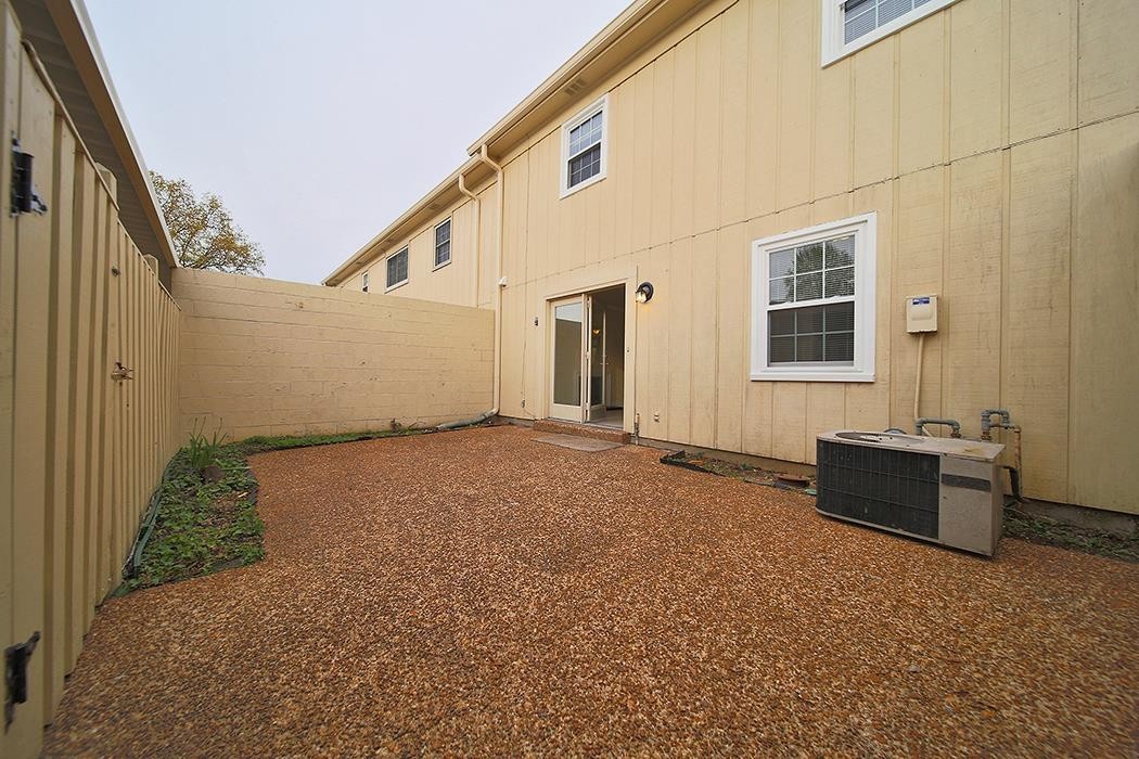 8300 Sawyer Brown Rd Unit: Q305