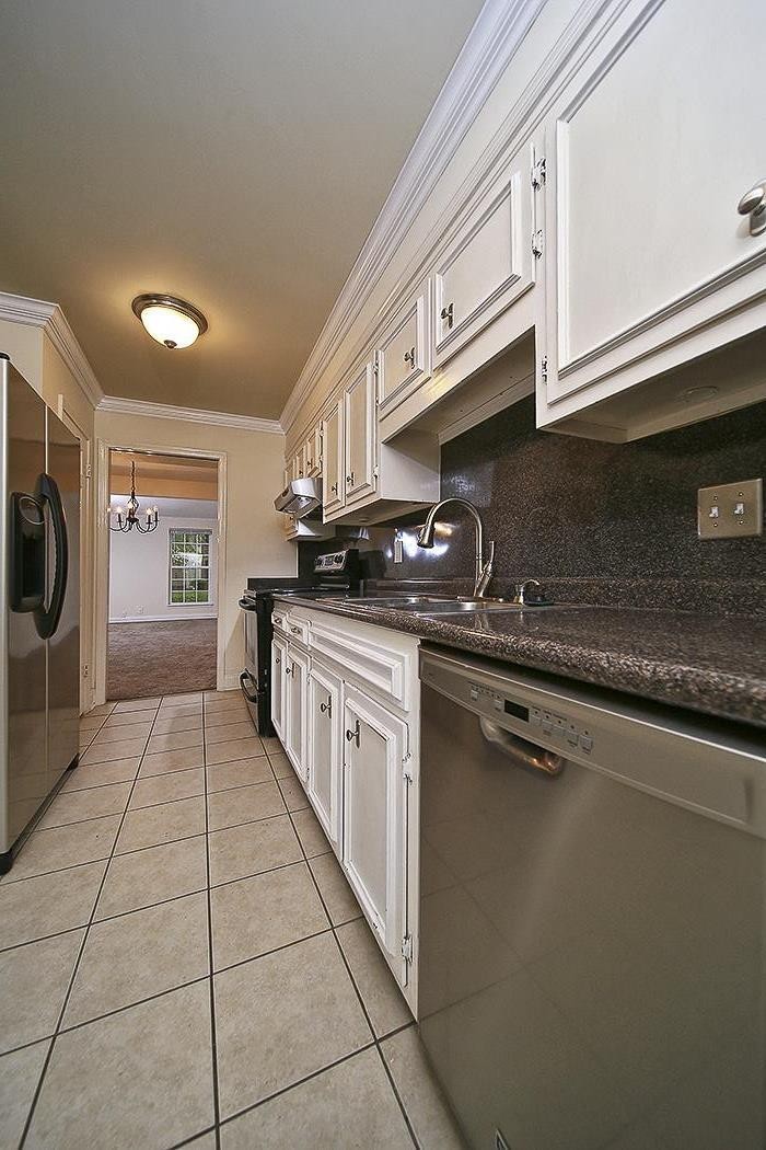 8300 Sawyer Brown Rd Unit: Q305