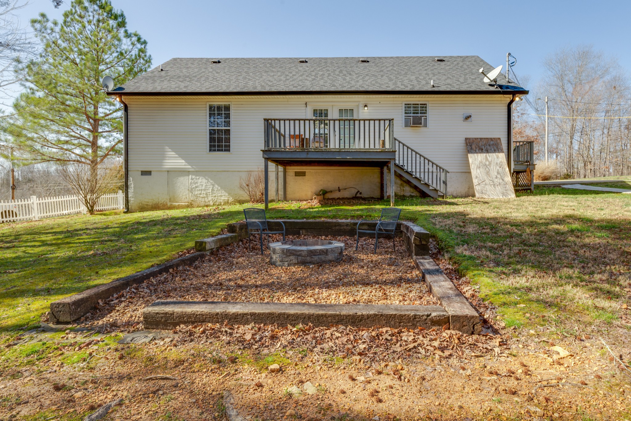 120 Station Dr