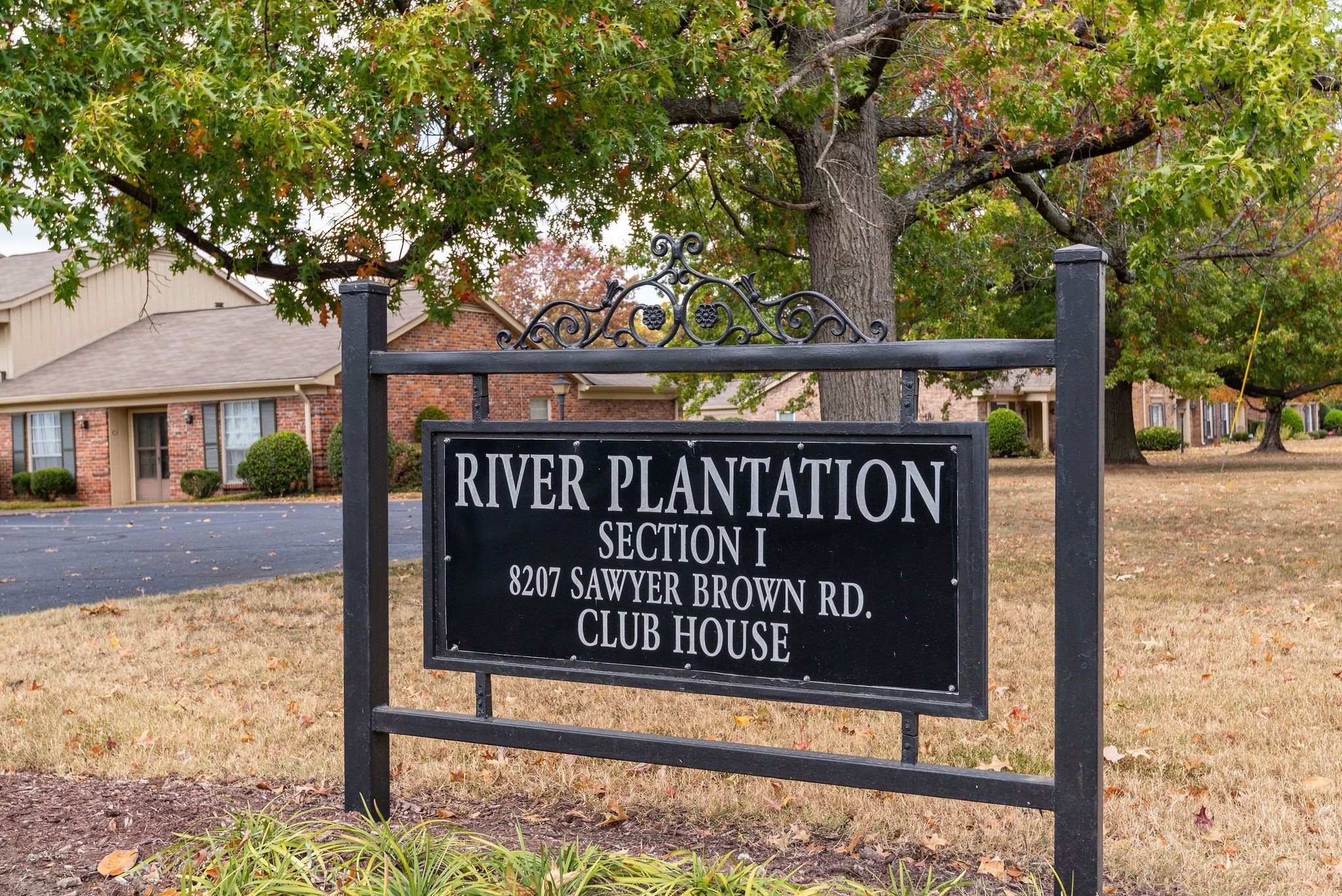 8207 Sawyer Brown Rd Unit: J7