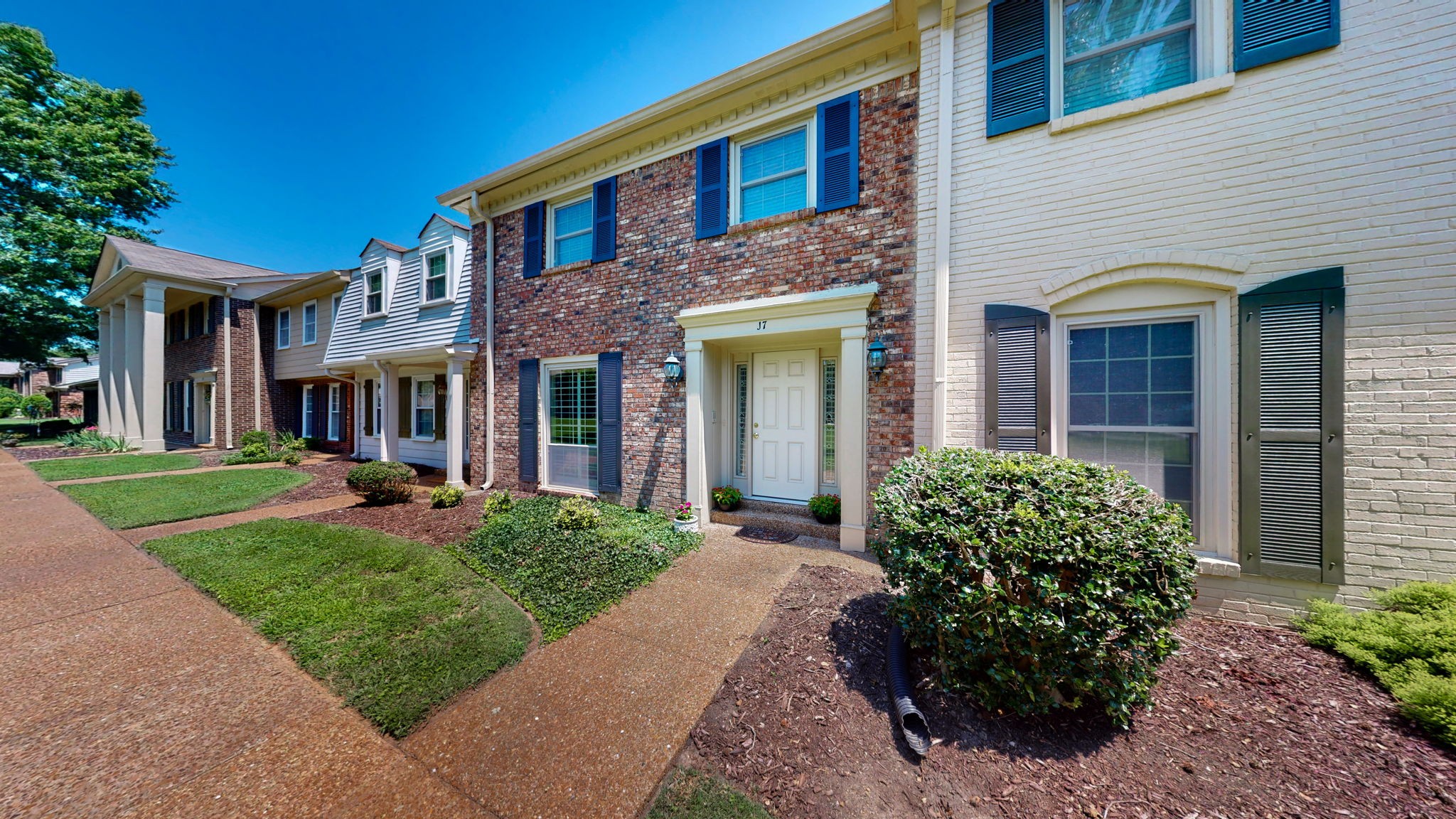 8207 Sawyer Brown Rd Unit: J7