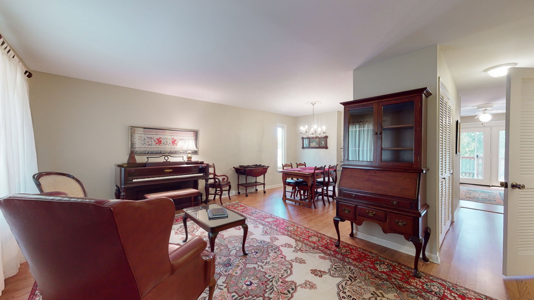 6939 Highland Park Dr