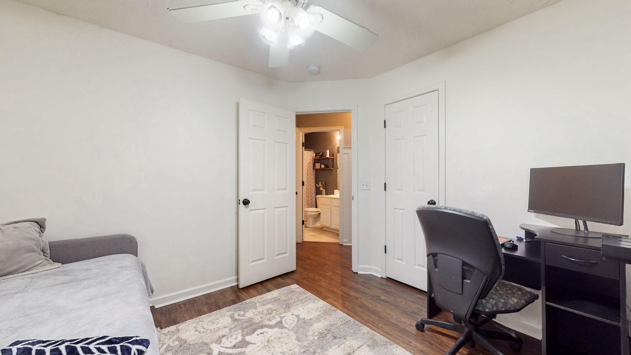 4025 Stonybrook Dr