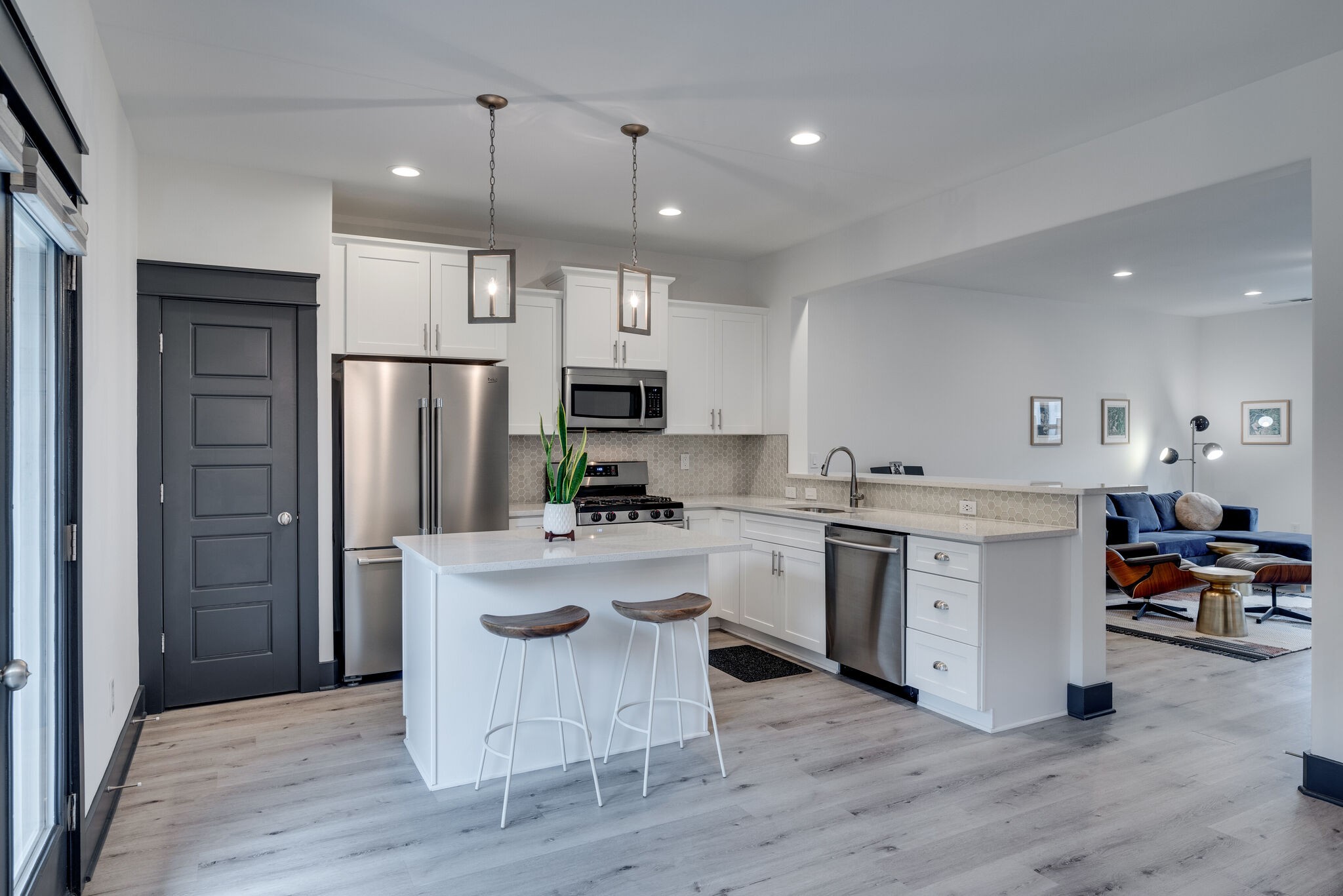 7019 Westside Cir