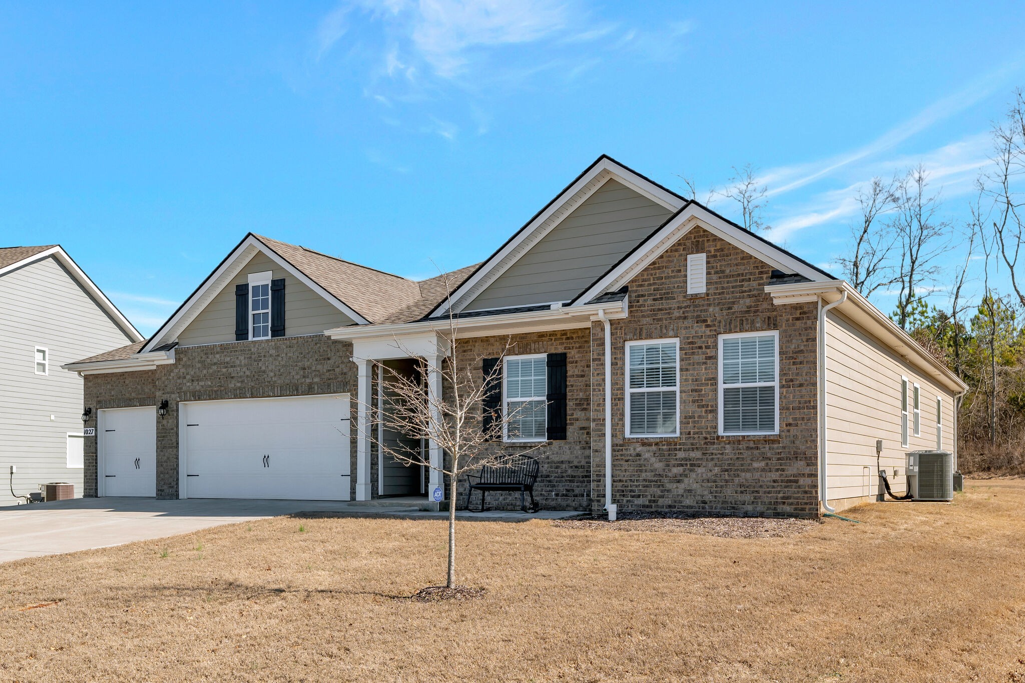 1027 Altavista Ln