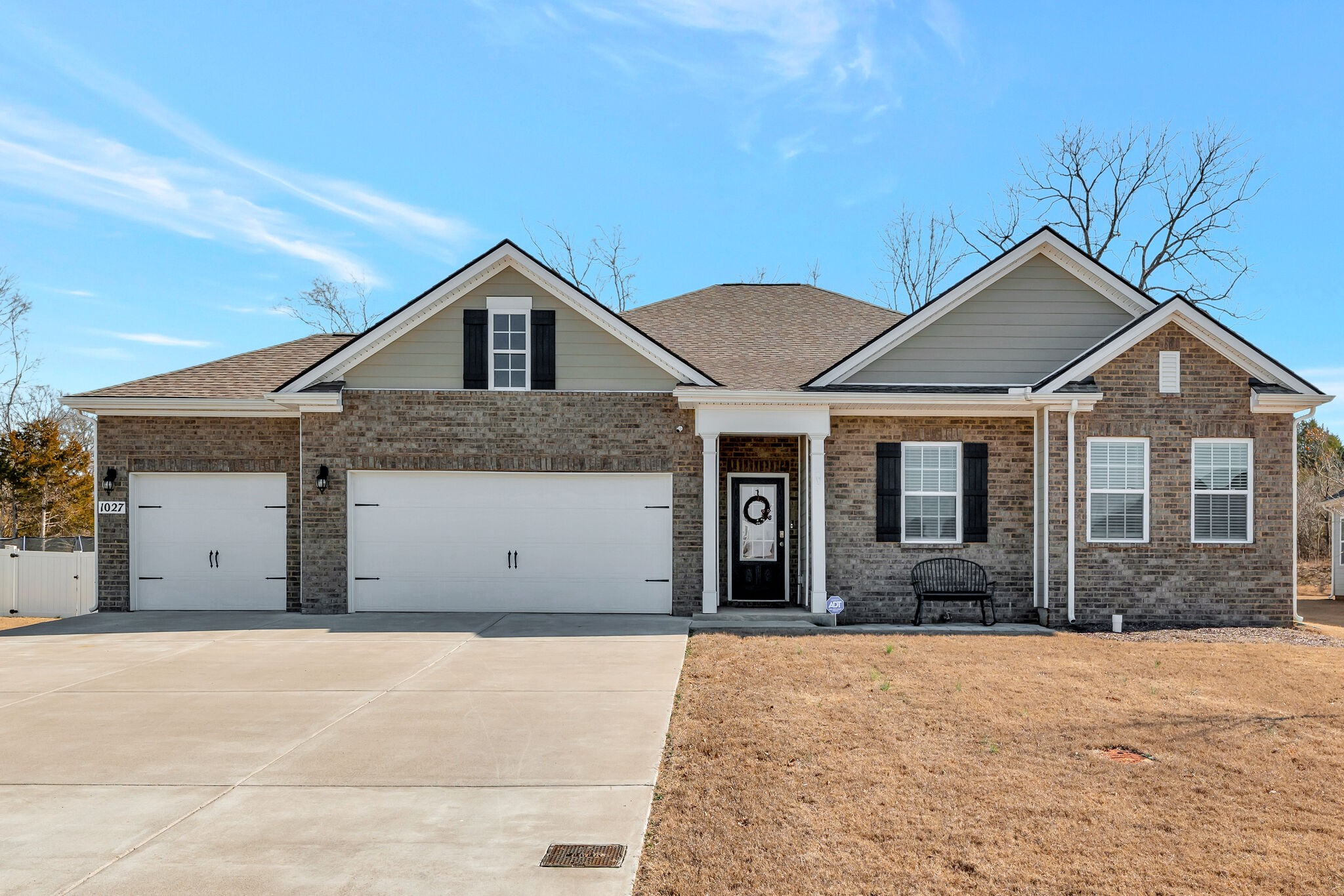 1027 Altavista Ln