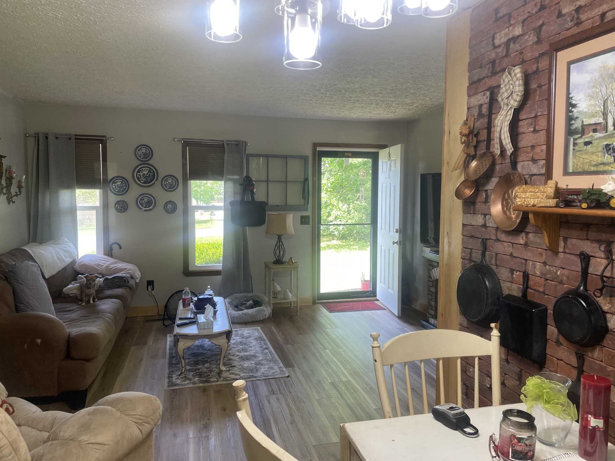 103 Ravenwood Cir