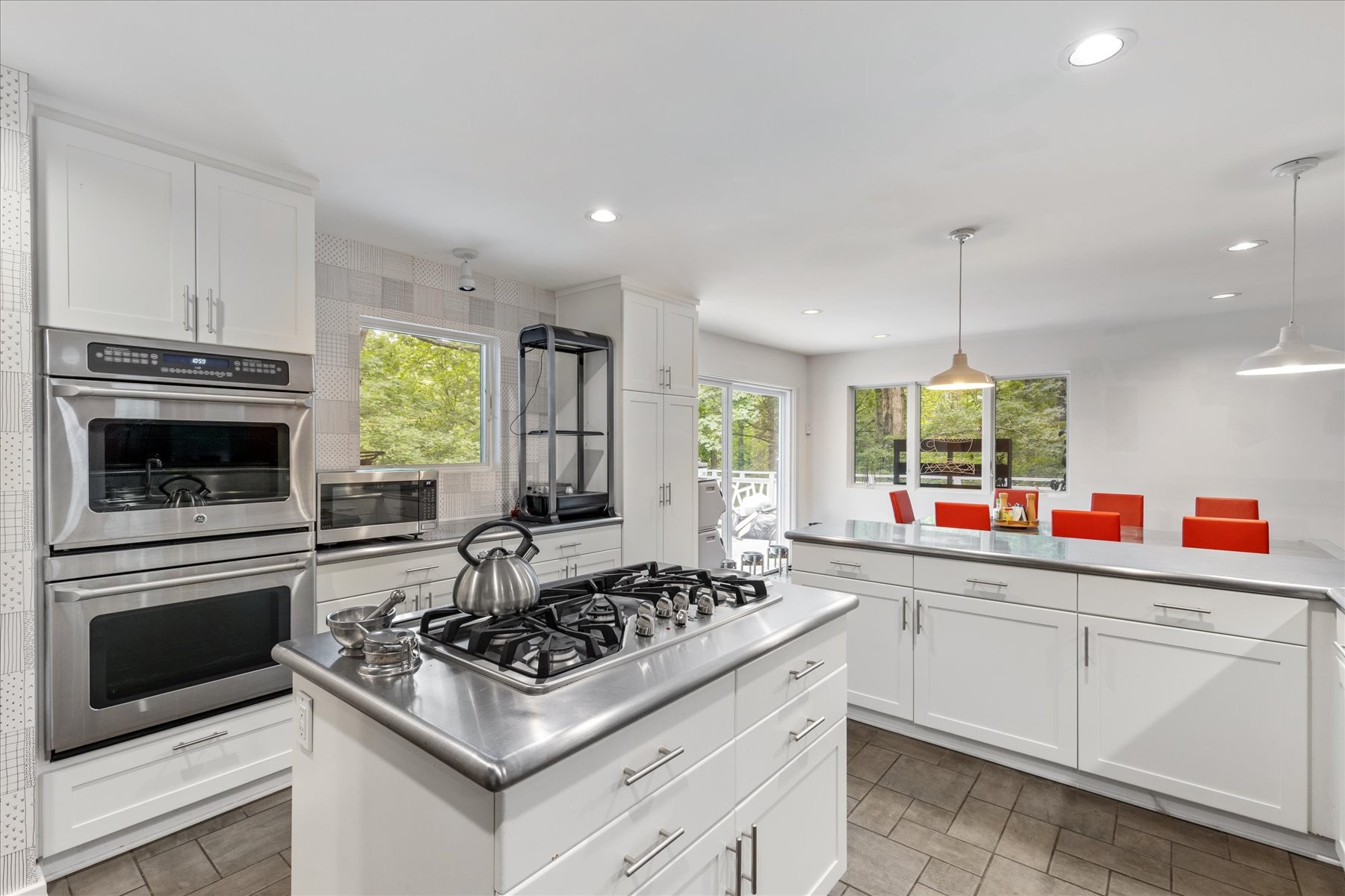 150 Shade Tree Ln