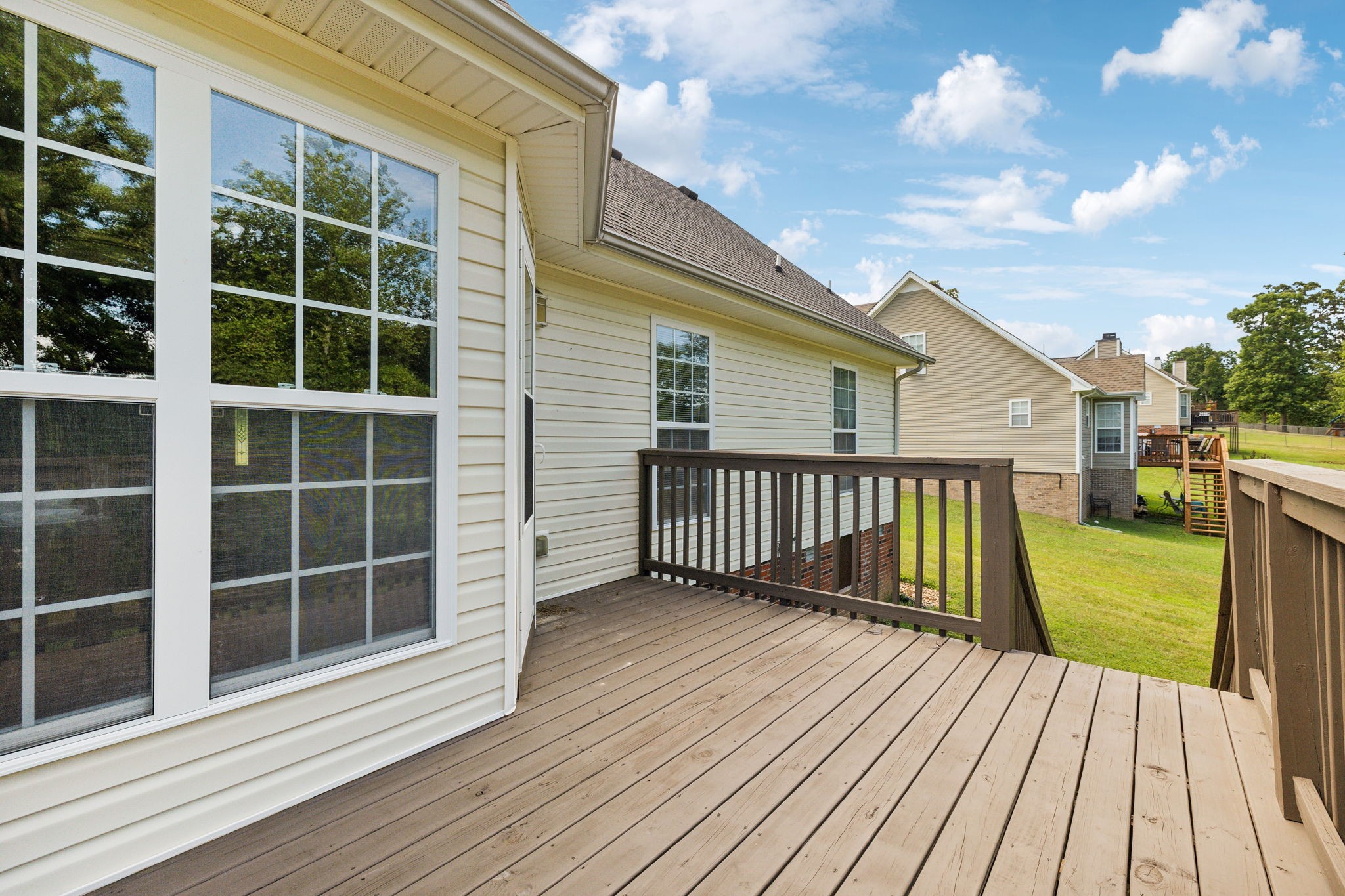 215 Baggett Ln
