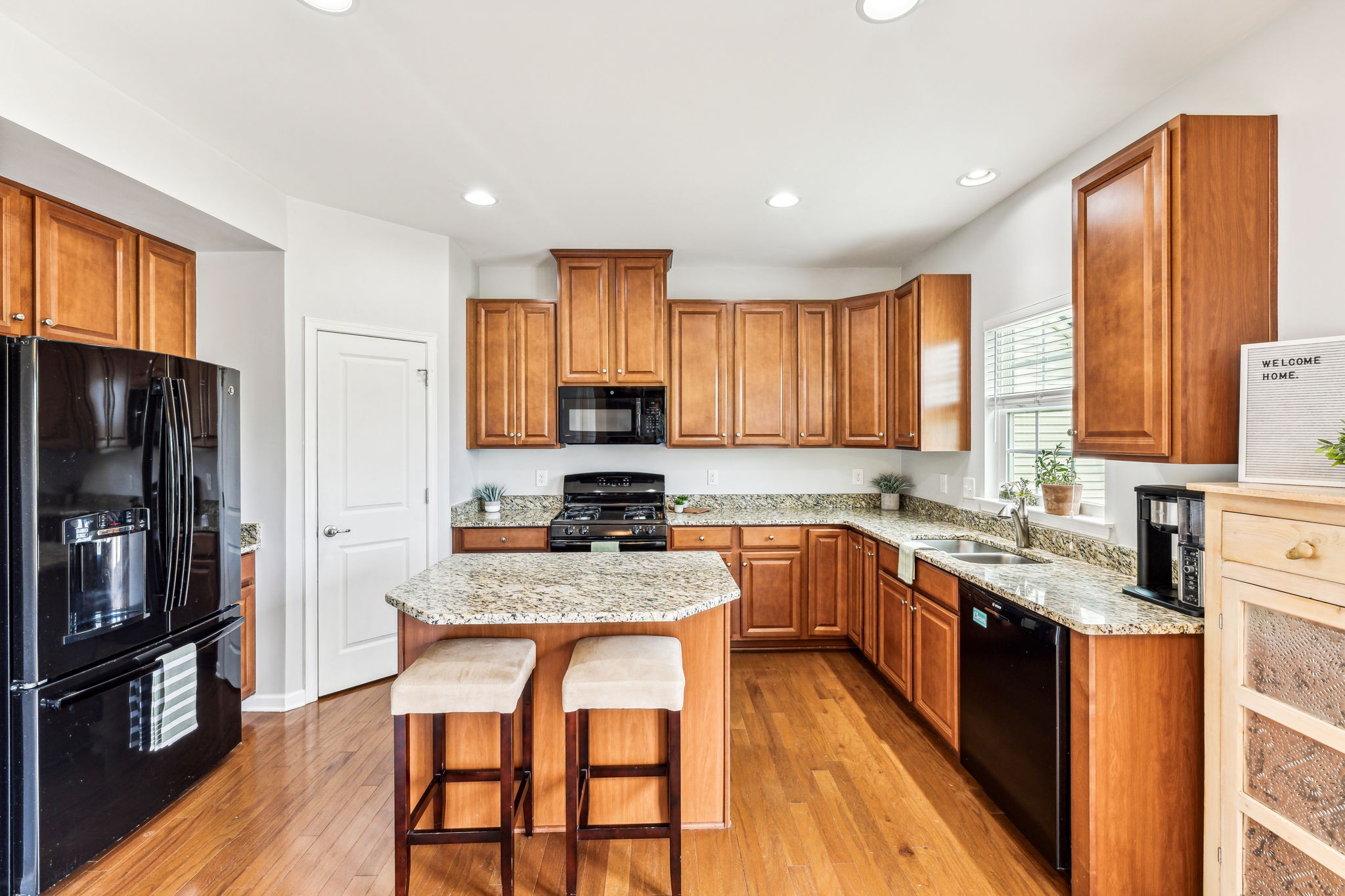 1308 Scarcroft Ln