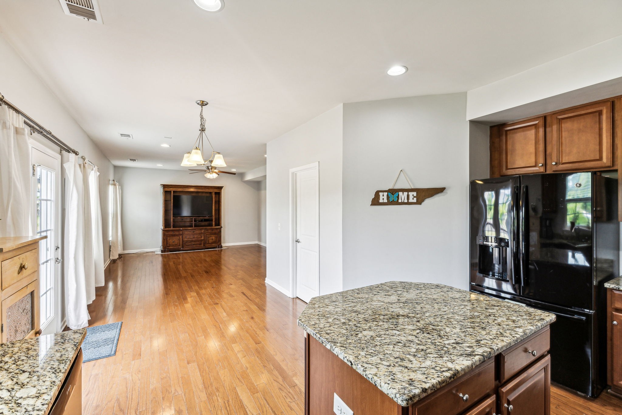 1308 Scarcroft Ln