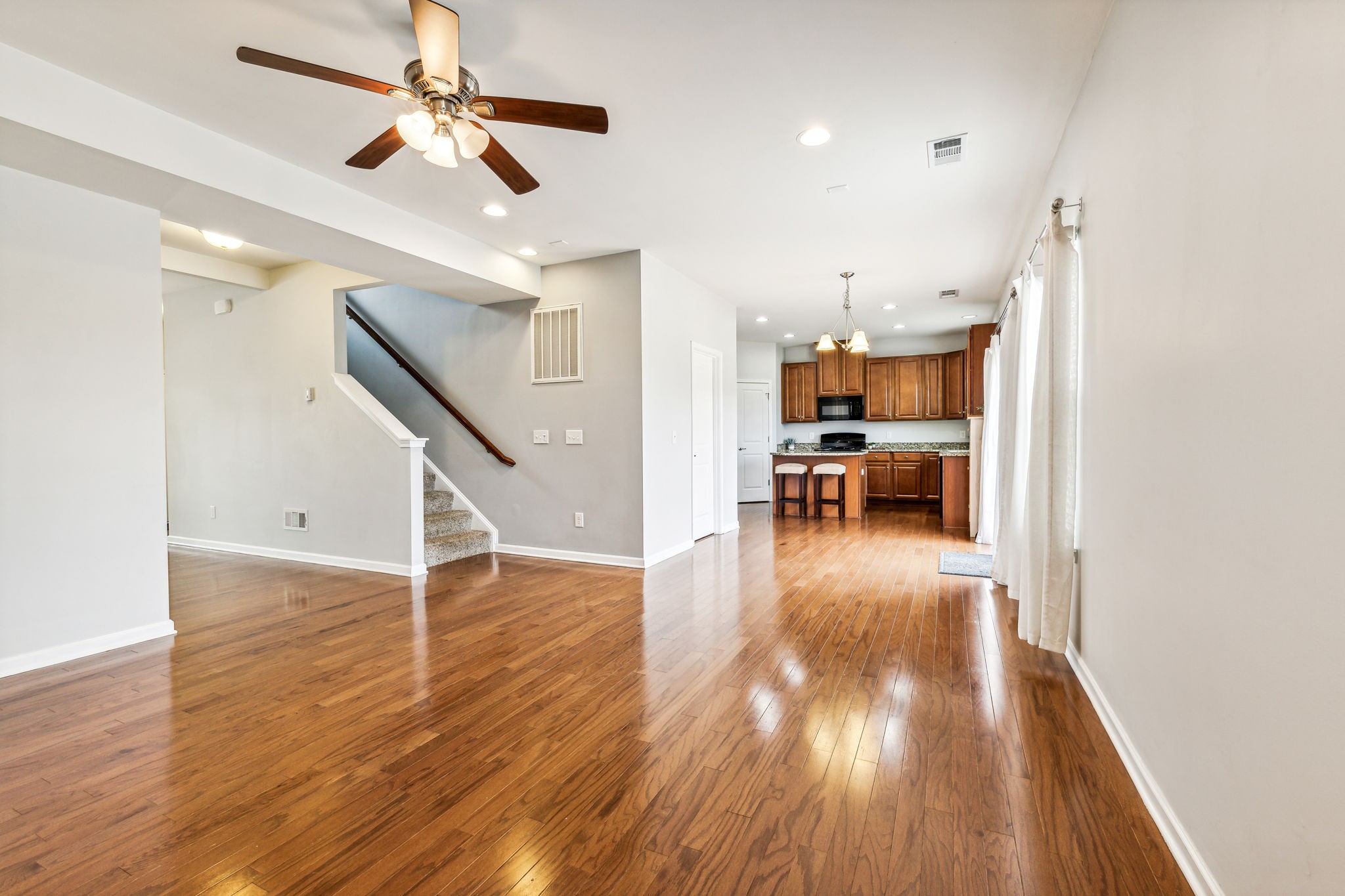 1308 Scarcroft Ln