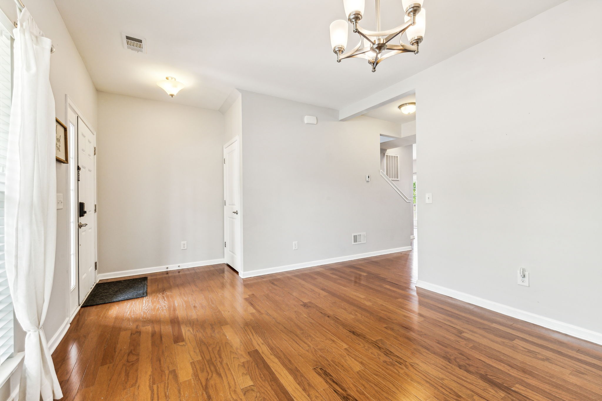 1308 Scarcroft Ln