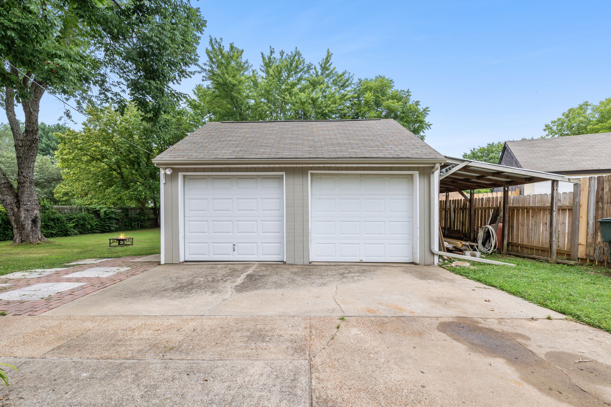 5904 New Hope Ct