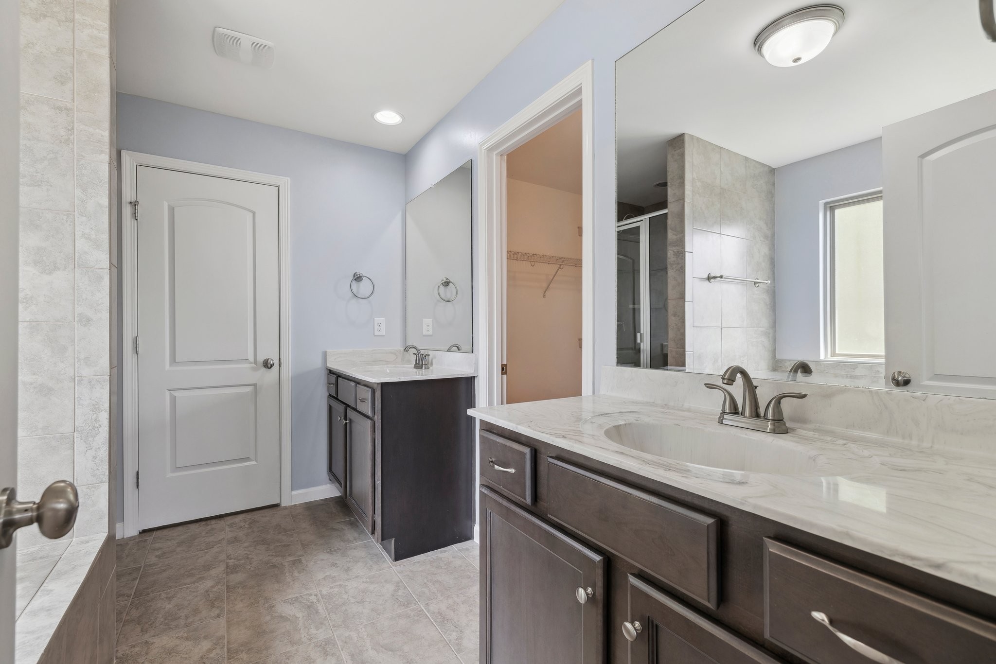 1457 Scarcroft Ln