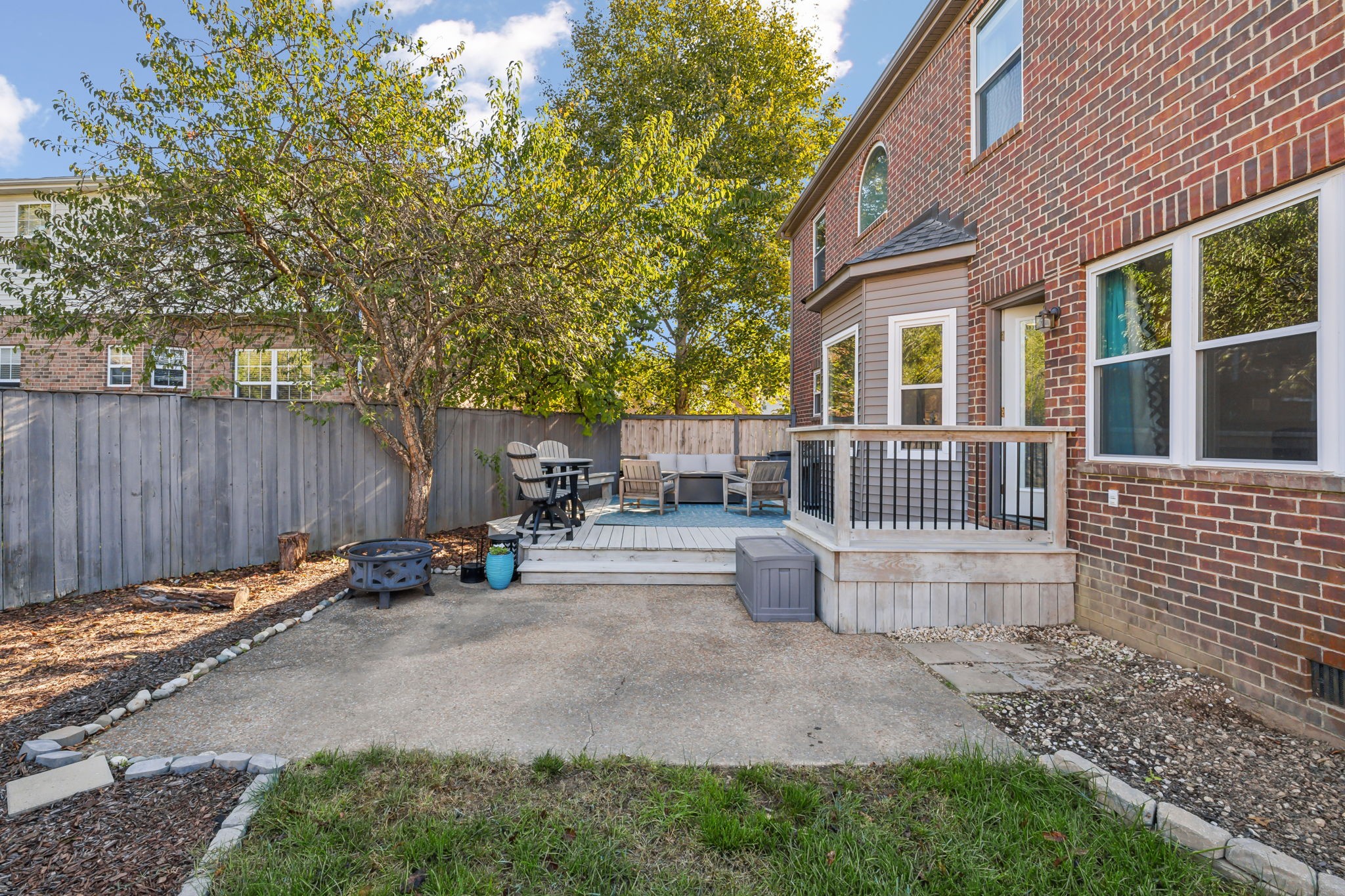 2204 Wimbledon Cir