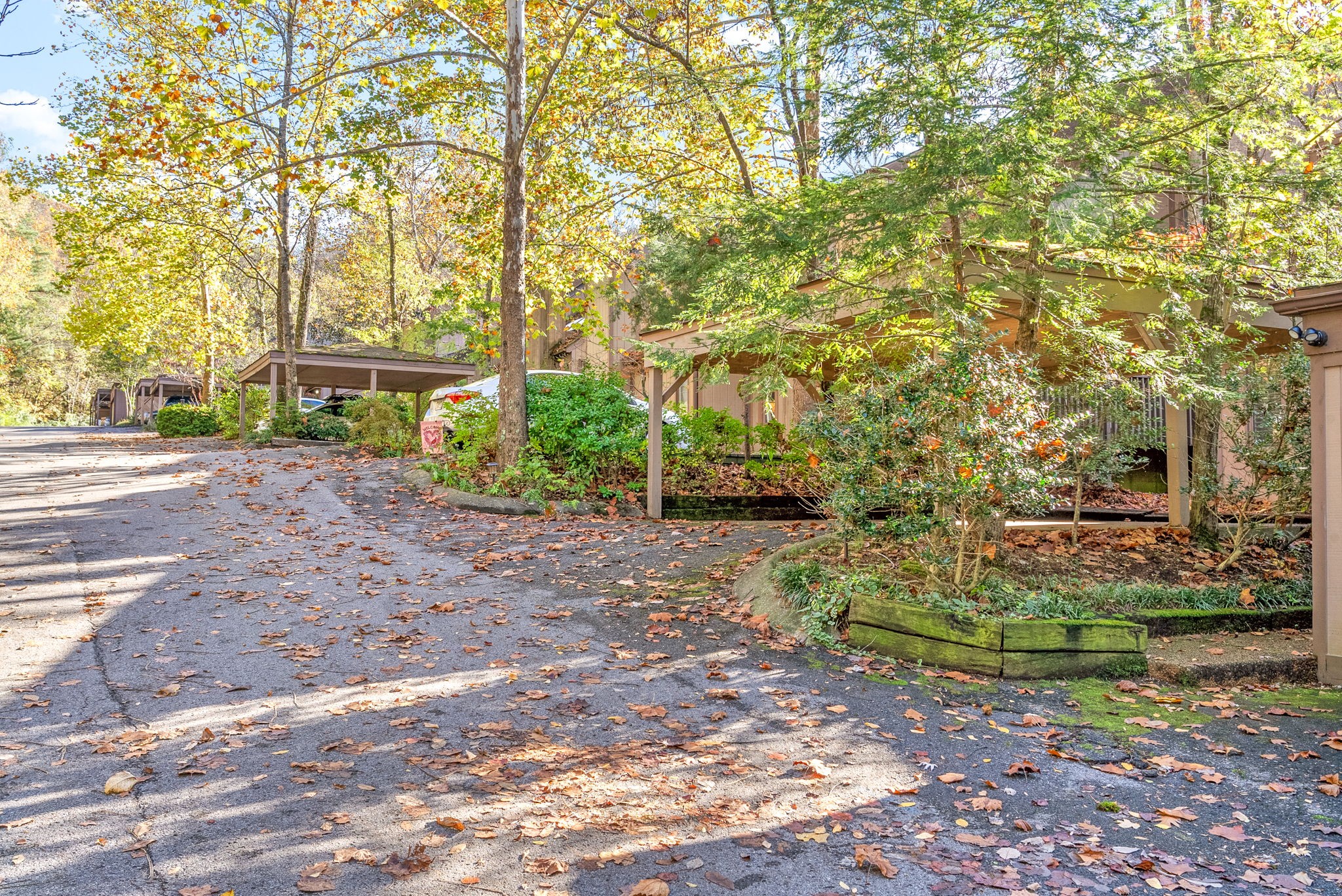 302 Chimney Hill