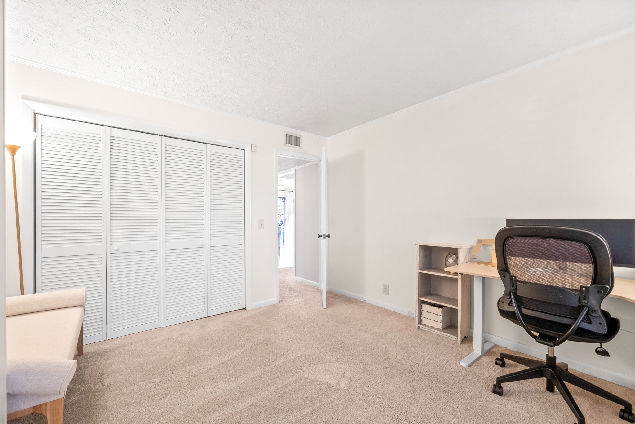 302 Chimney Hill