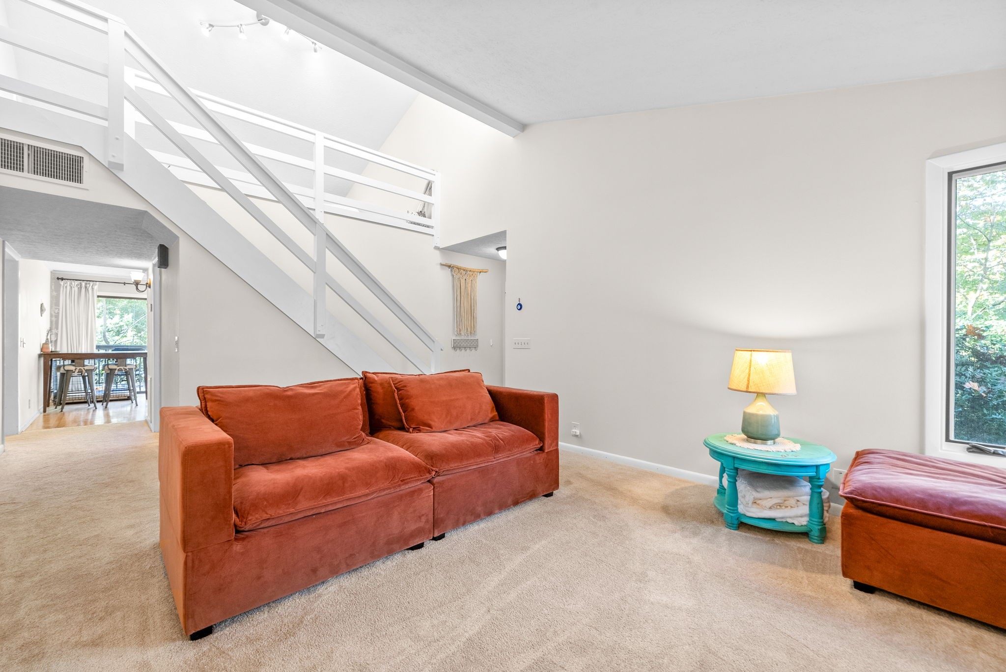302 Chimney Hill