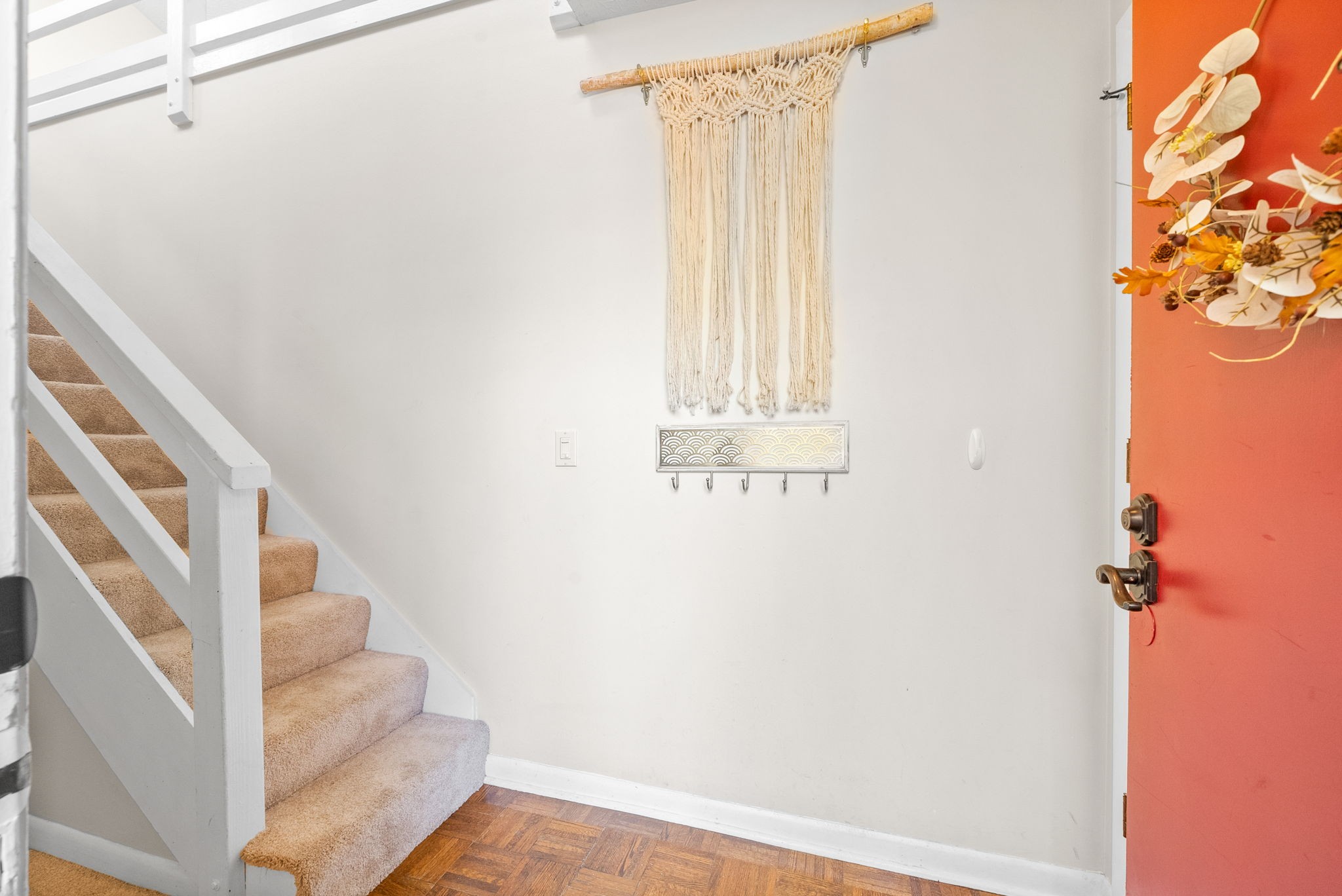 302 Chimney Hill