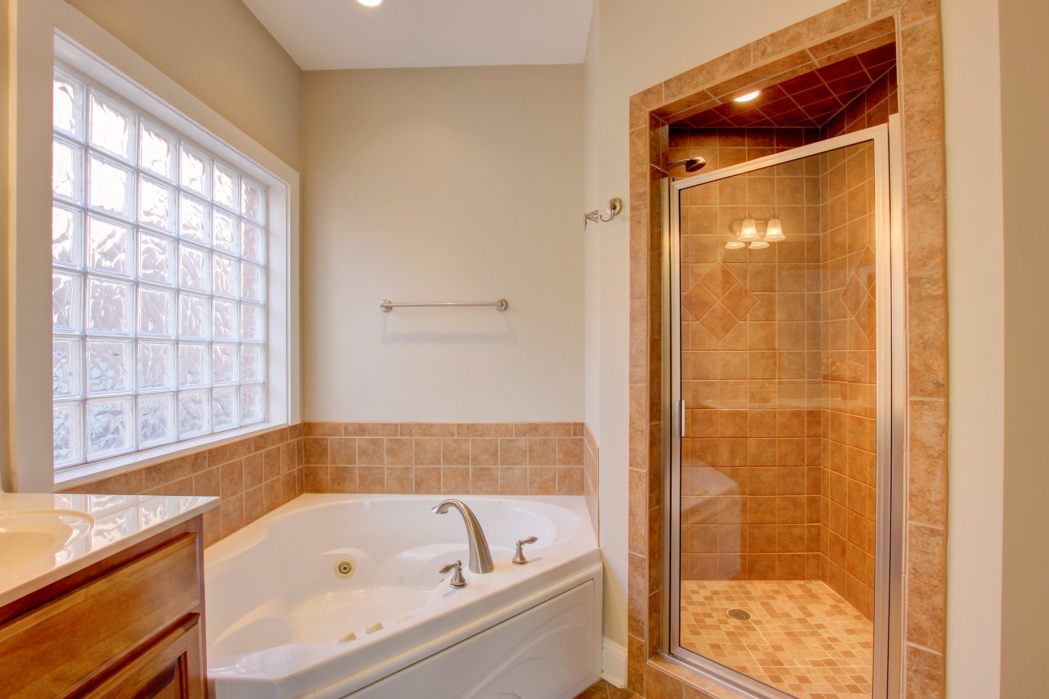 456 Pond Apple Rd Unit: 14