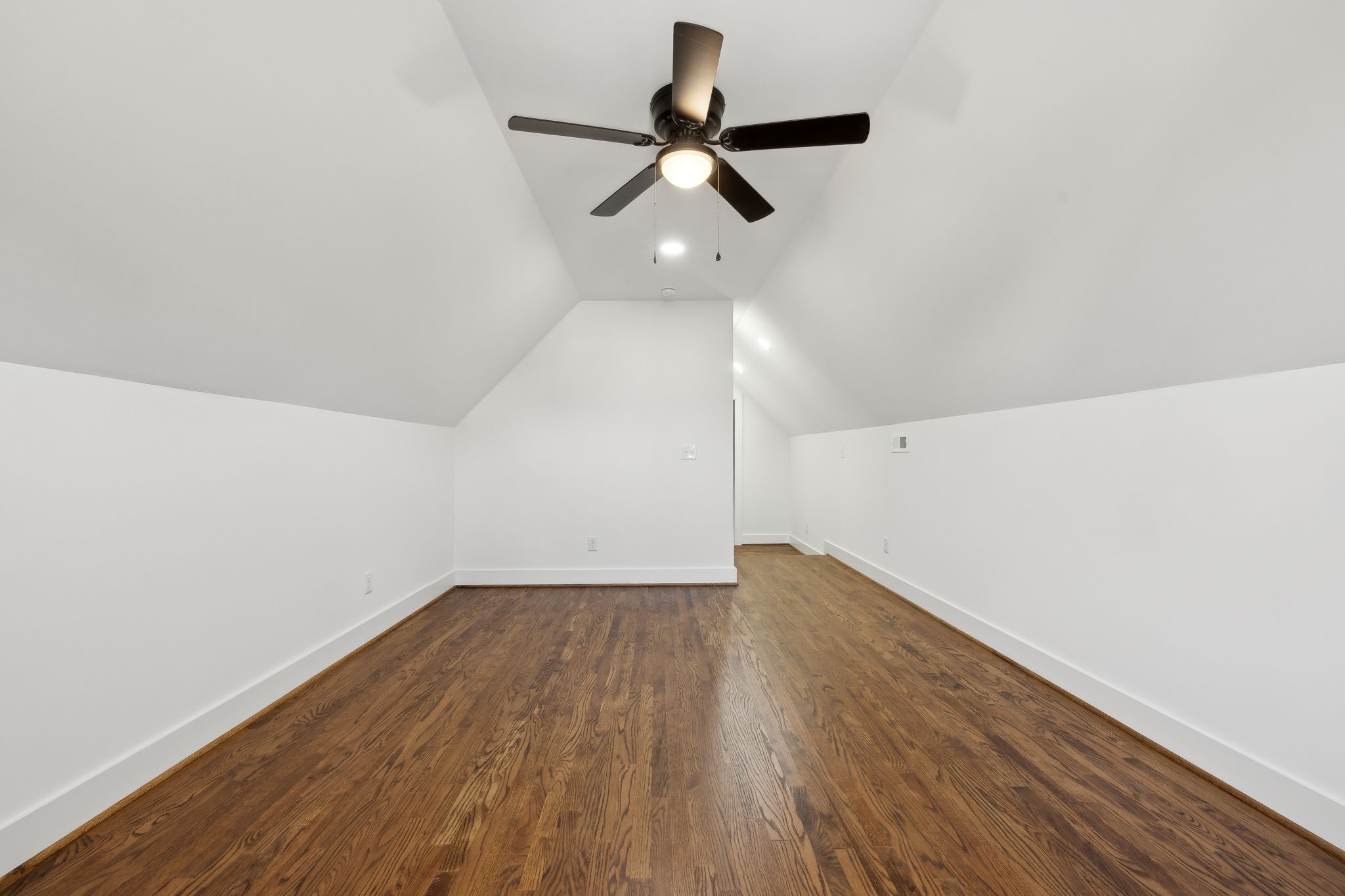 103 Laken Ln