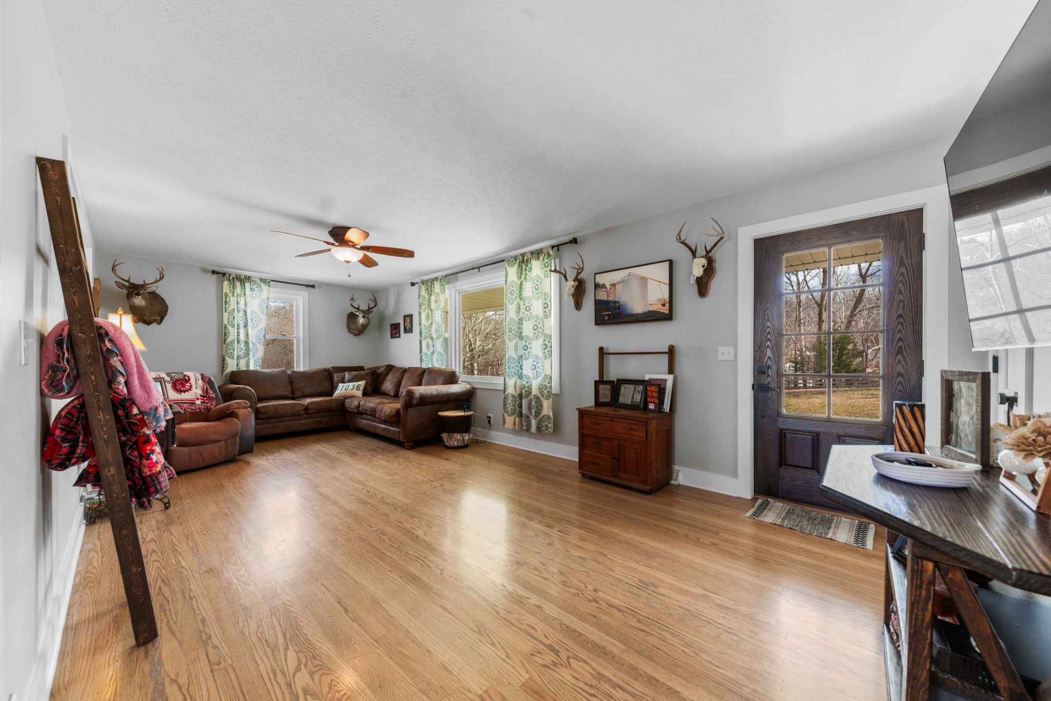 1801 Garrett Rd