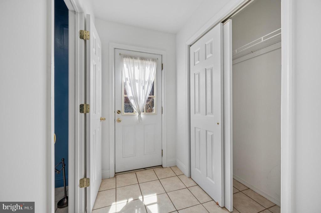 447 DUPONT STREET