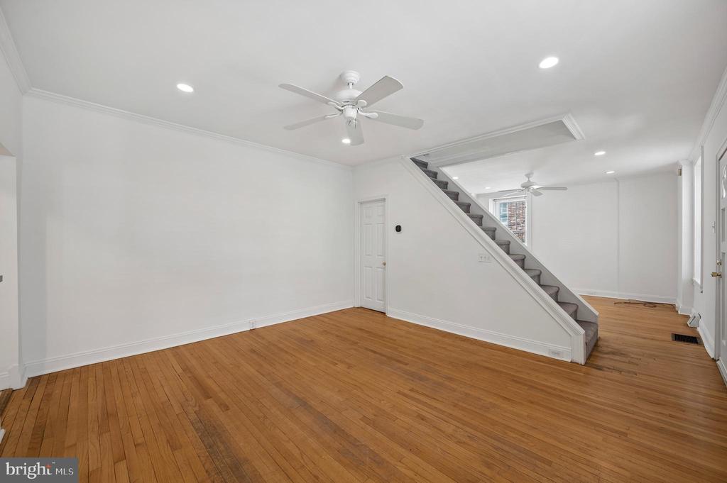 447 DUPONT STREET