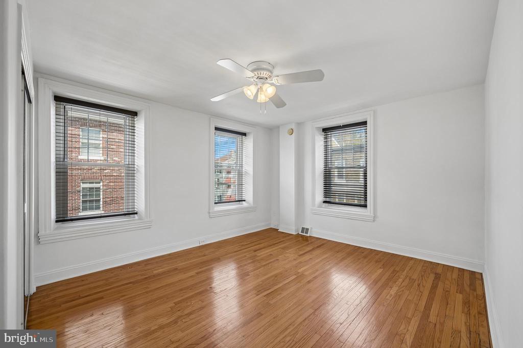 447 DUPONT STREET