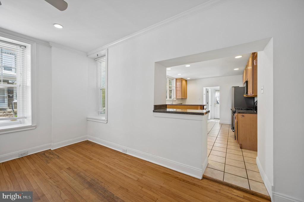 447 DUPONT STREET