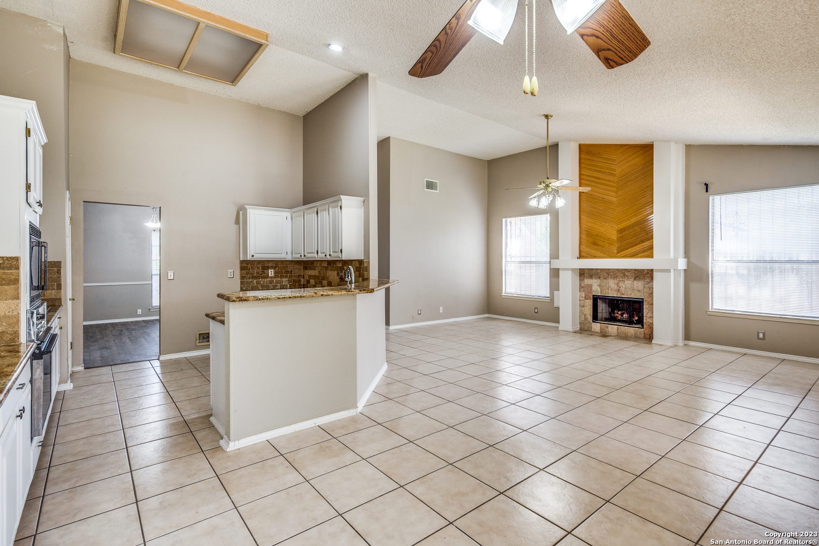 7335 SAWGRASS
