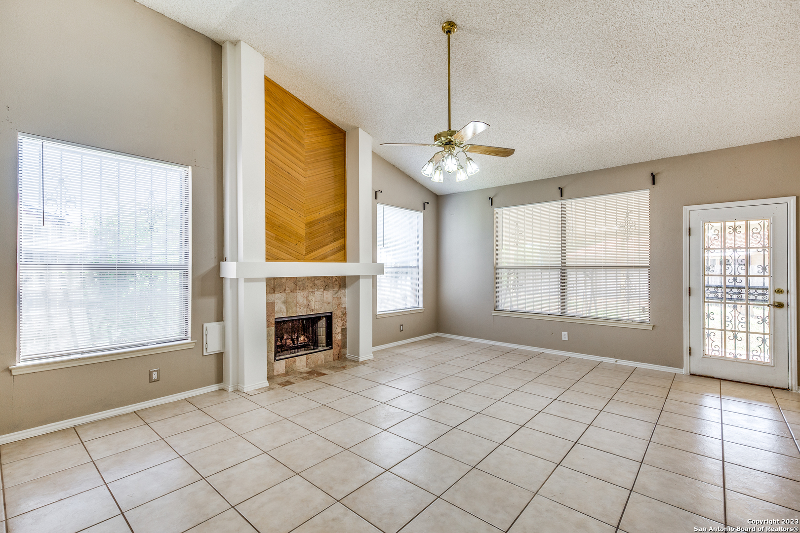 7335 SAWGRASS