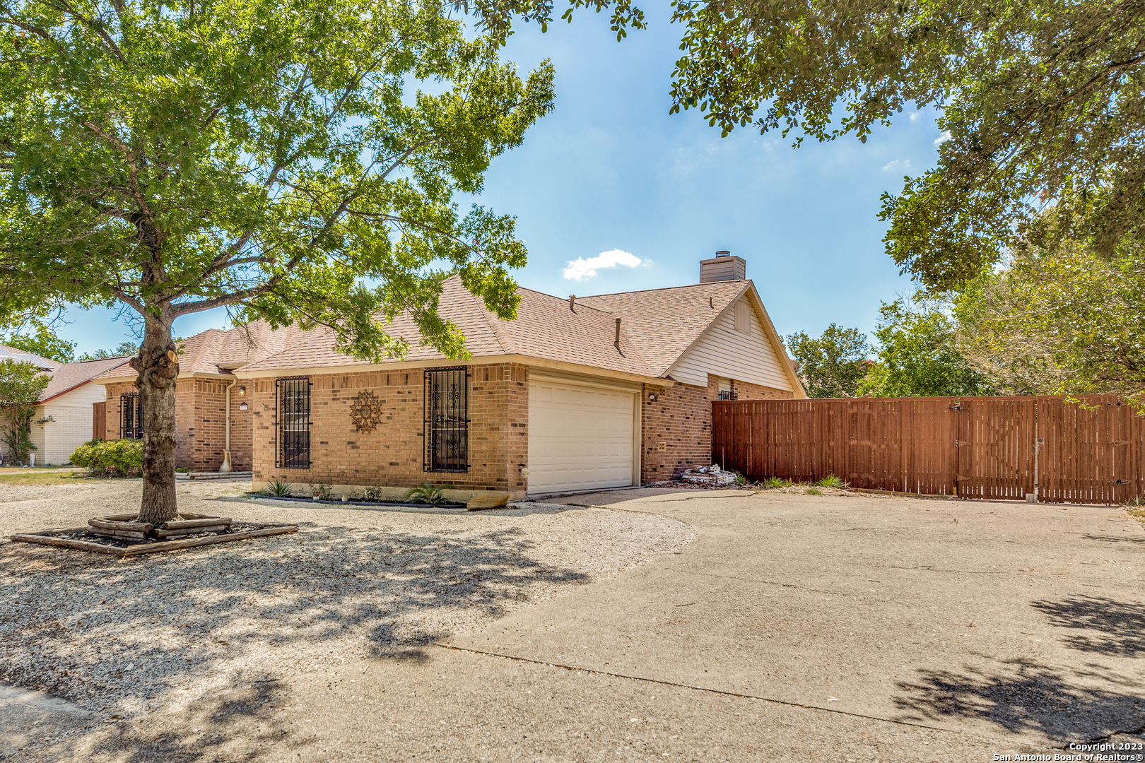7335 SAWGRASS