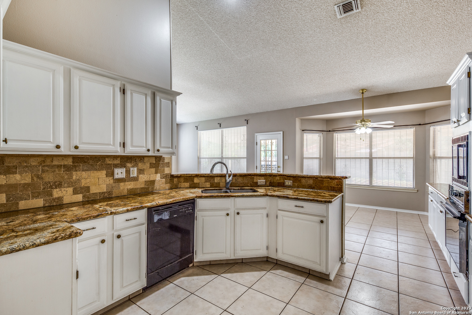 7335 SAWGRASS