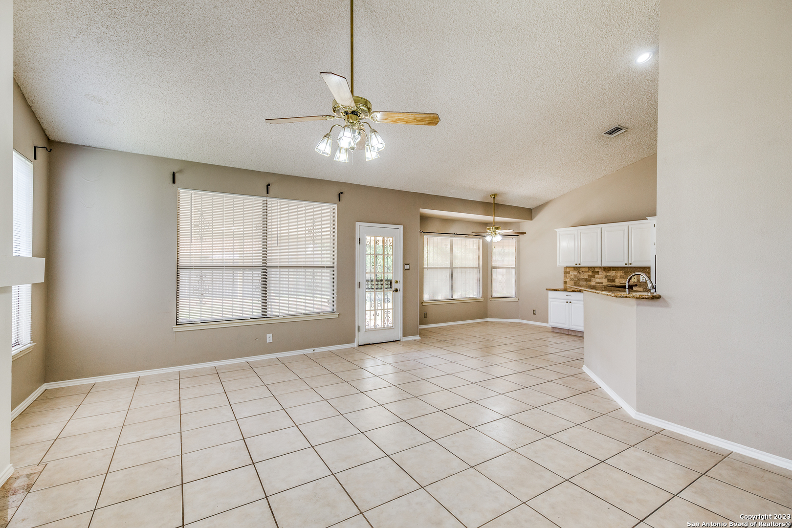 7335 SAWGRASS
