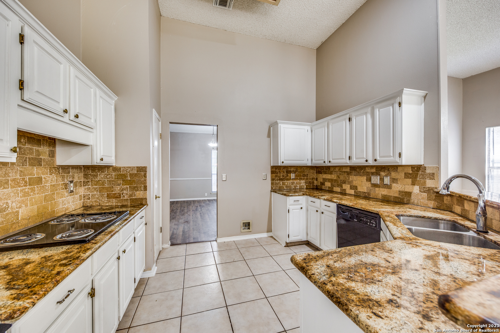 7335 SAWGRASS