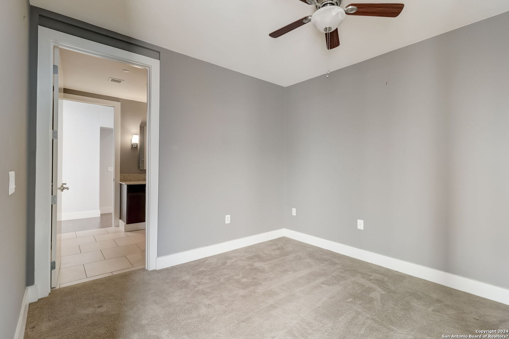 610 E Market St Unit: 2619