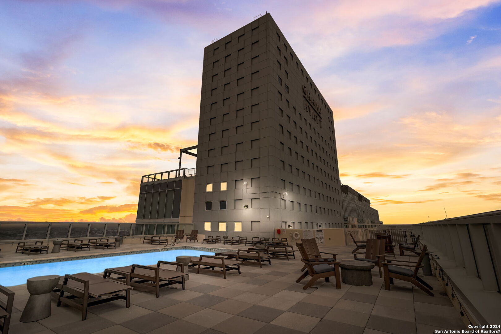 610 E Market St Unit: 2619