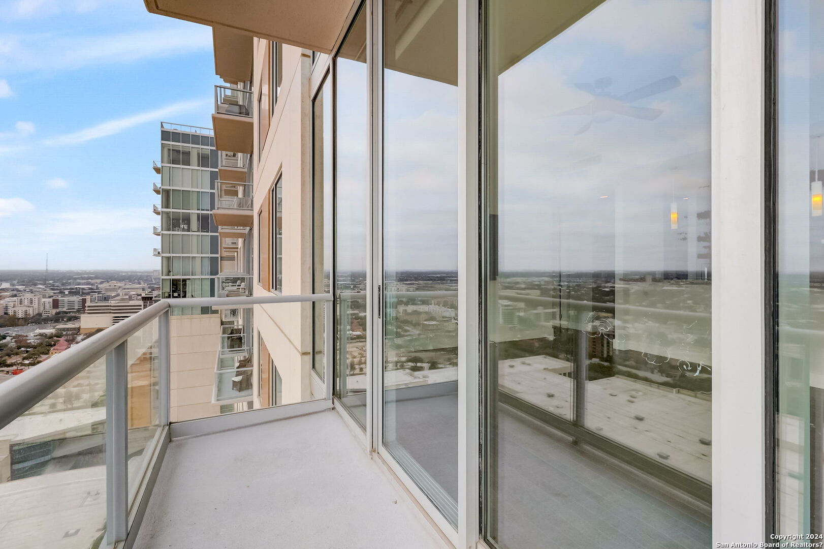 610 E Market St Unit: 2619