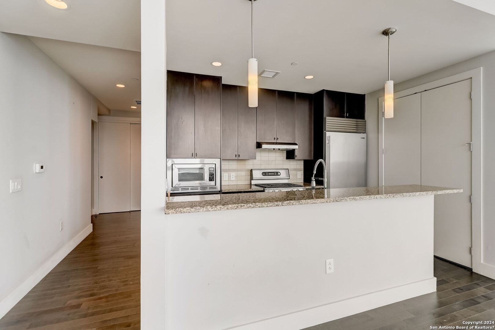 610 E Market St Unit: 2619