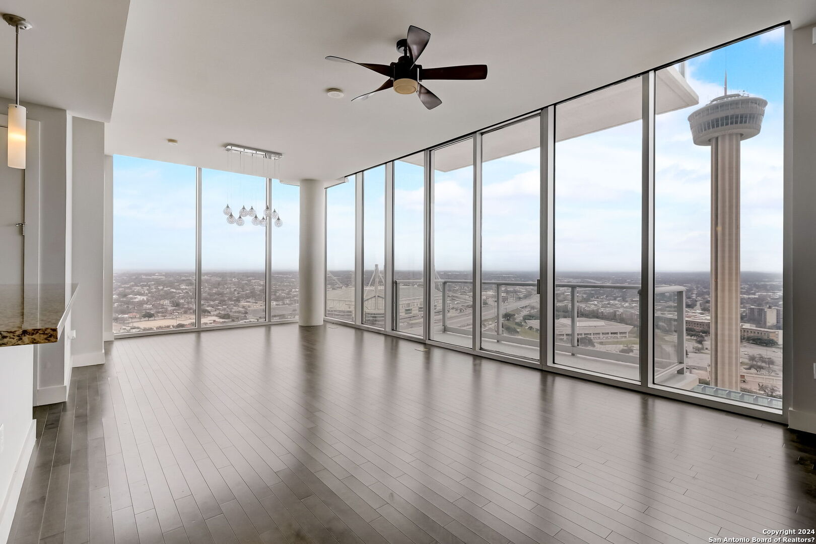 610 E Market St Unit: 2619