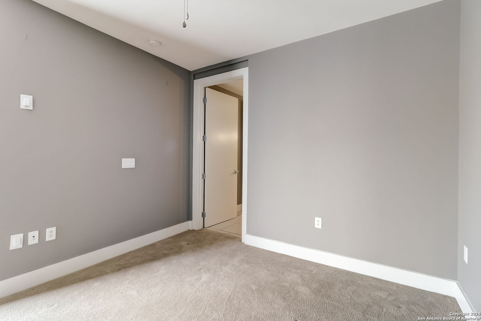 610 E Market St Unit: 2619