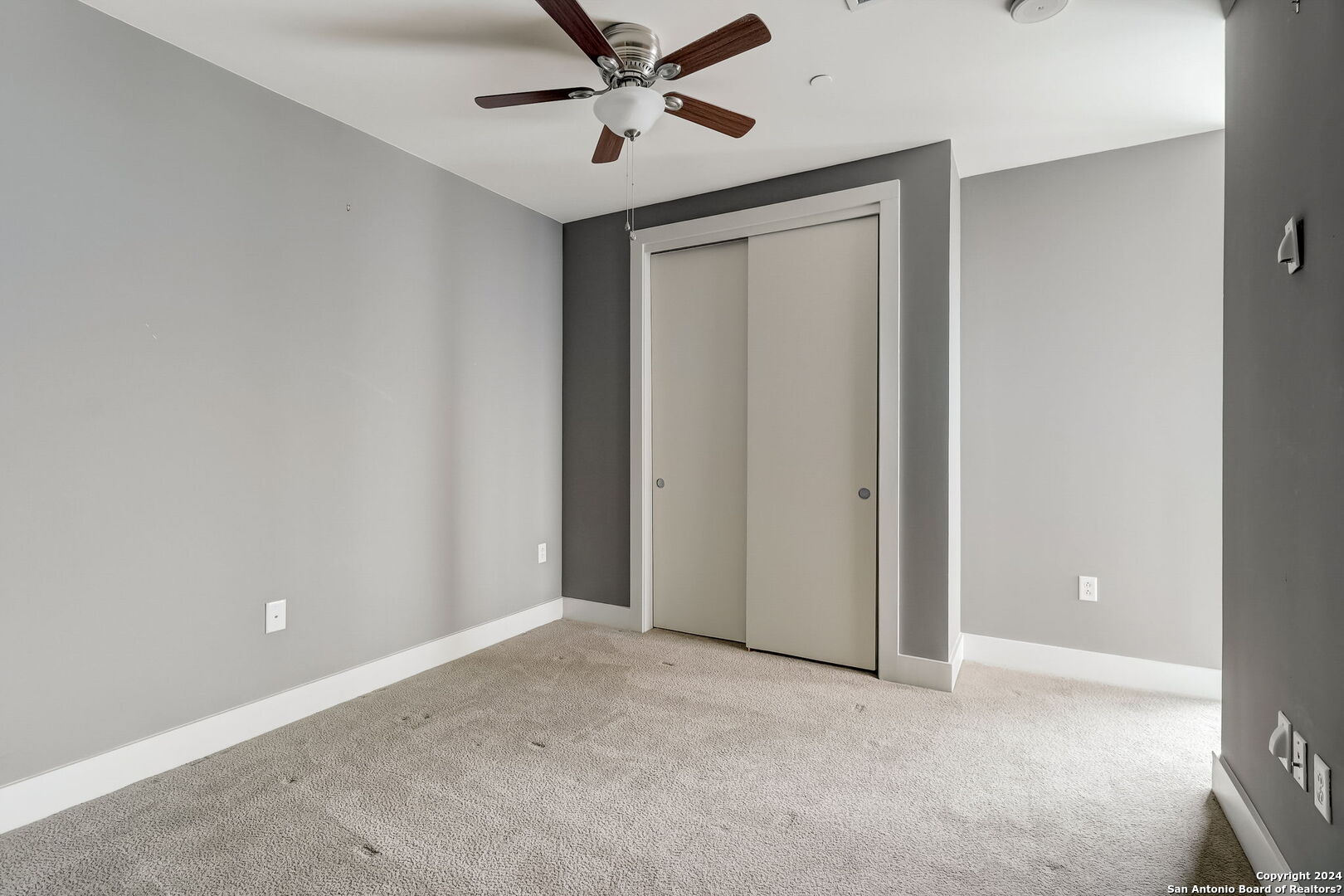 610 E Market St Unit: 2619