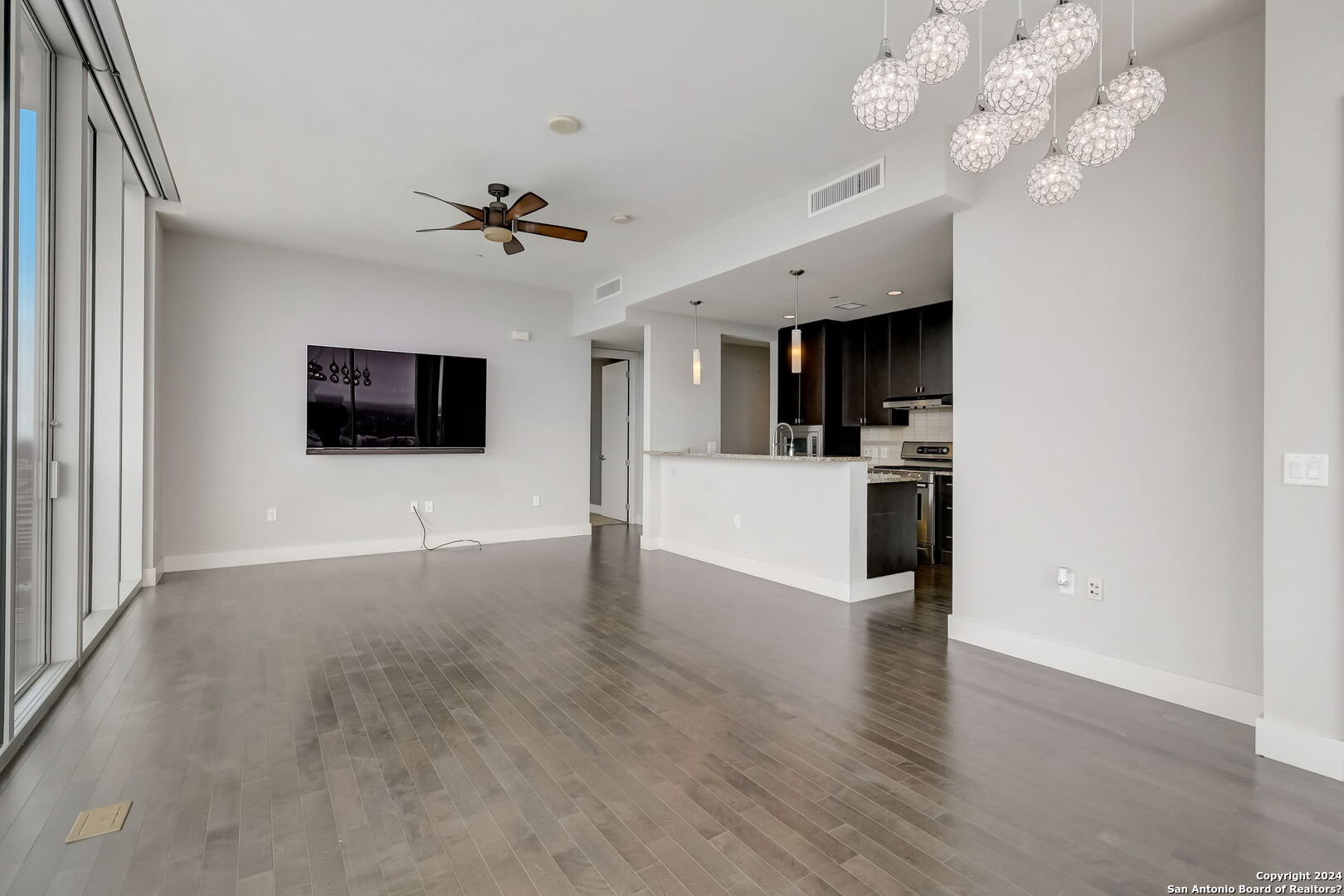 610 E Market St Unit: 2619