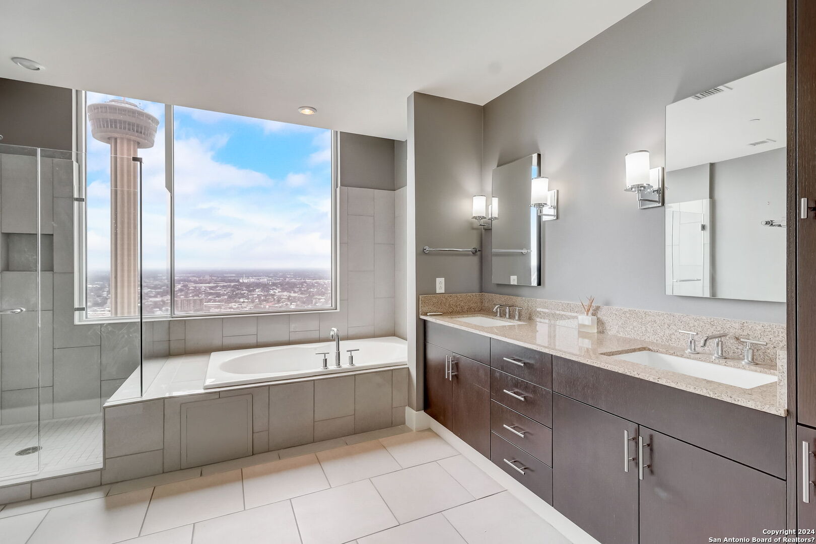 610 E Market St Unit: 2619