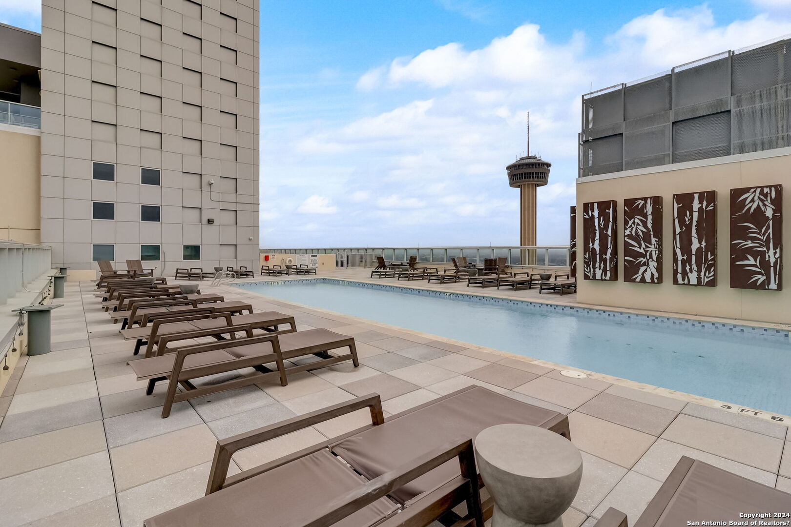 610 E Market St Unit: 2619