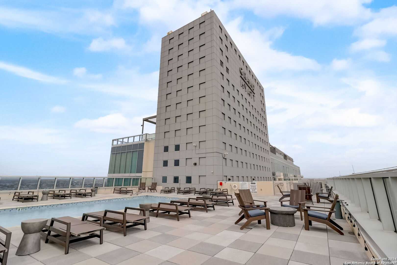 610 E Market St Unit: 2619