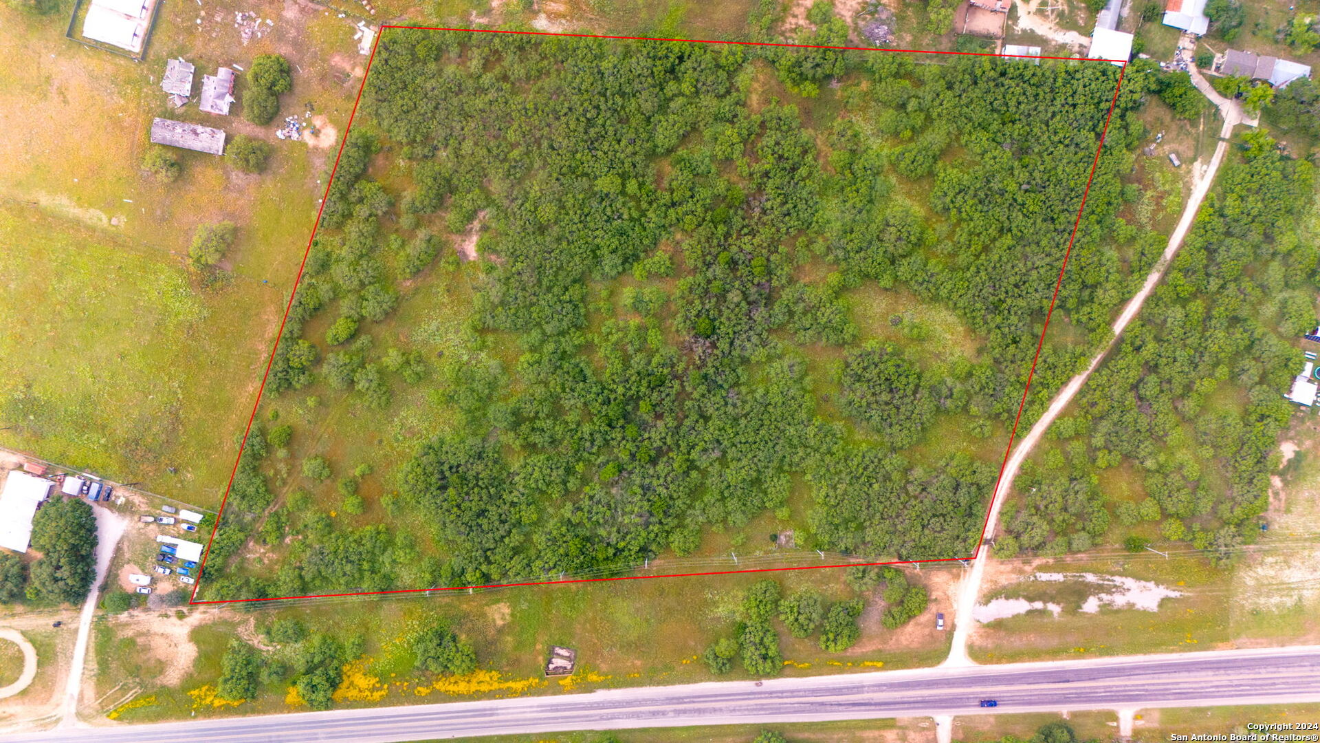 5601 S LOOP 1604